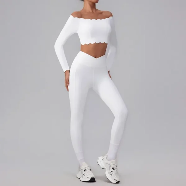 Nuevo conjunto de Yoga de encaje con variante de un solo hombro y hombros a la vista - Imagen 5