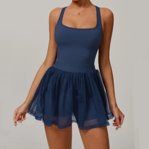 Vestido Deportivo con falda volada