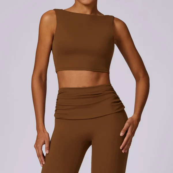 Remera sin mangas con cuello alto - Imagen 6