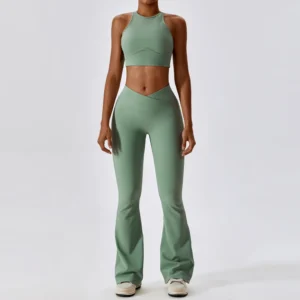 Conjunto espalda abierta / calza slimfit y acampanada