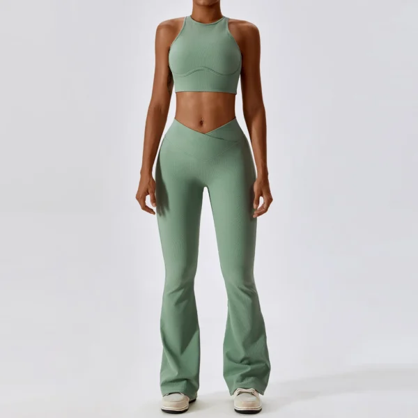 Conjunto espalda abierta / calza slimfit y acampanada