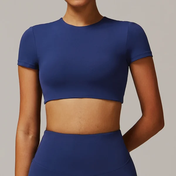 Camisetas deportivas con realce calado en la espalda - Imagen 2